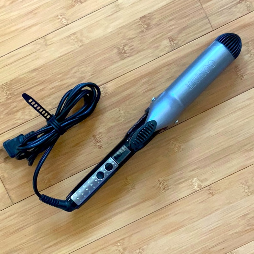 Conair Infiniti Pro 1 1/4” Wet/Dry Tourmaline Ceramic Curling Iron